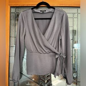 Medium, grey long sleeve Express blouse
